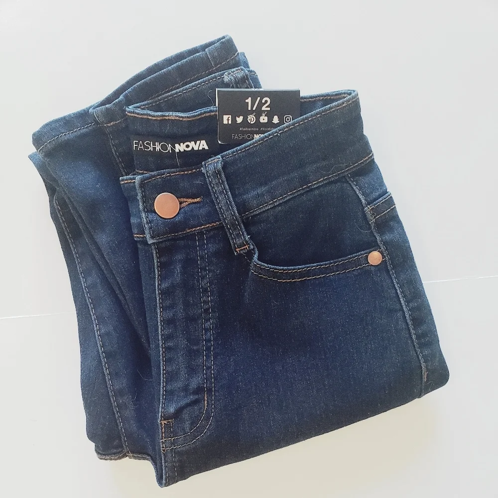 NWT! Fashon Nova Skinny Jeans